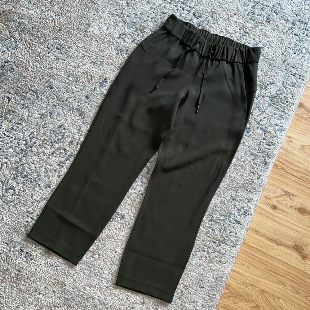 Lululemon on the fly 7/8 pant